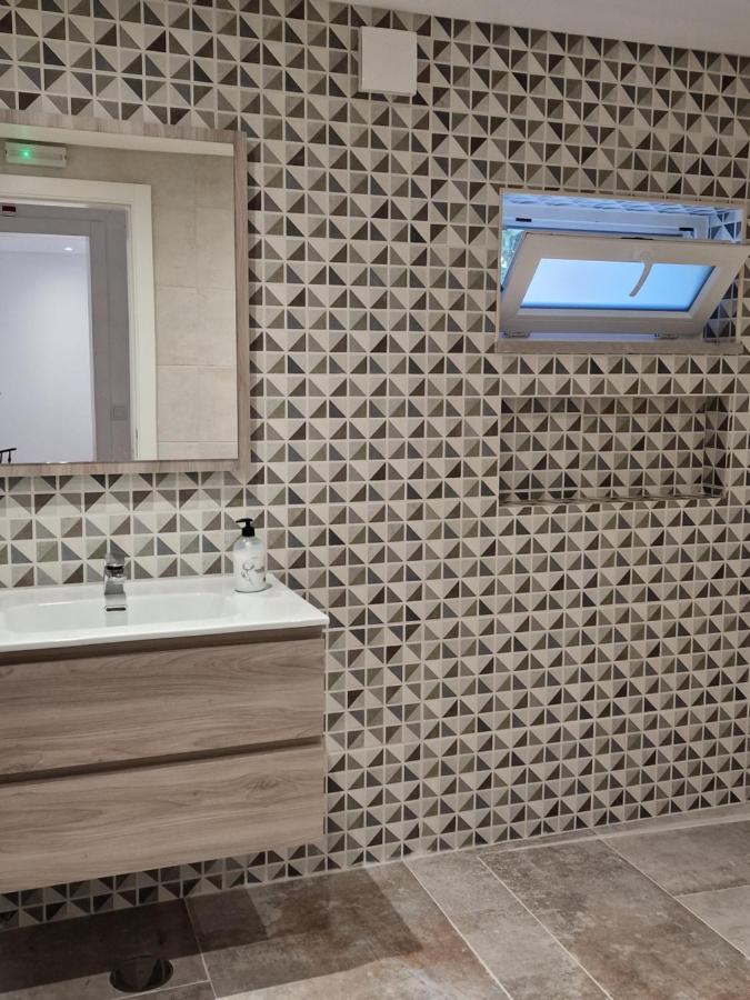 Casa Nikana Turcifal Exteriér fotografie
